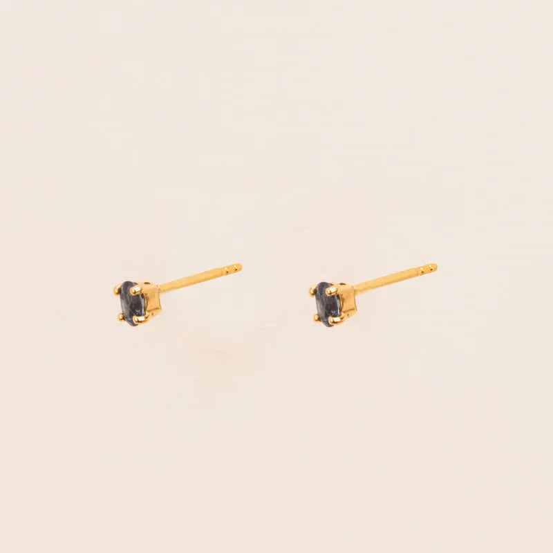 18kt Gold Stud Earrings With London Blue Topaz