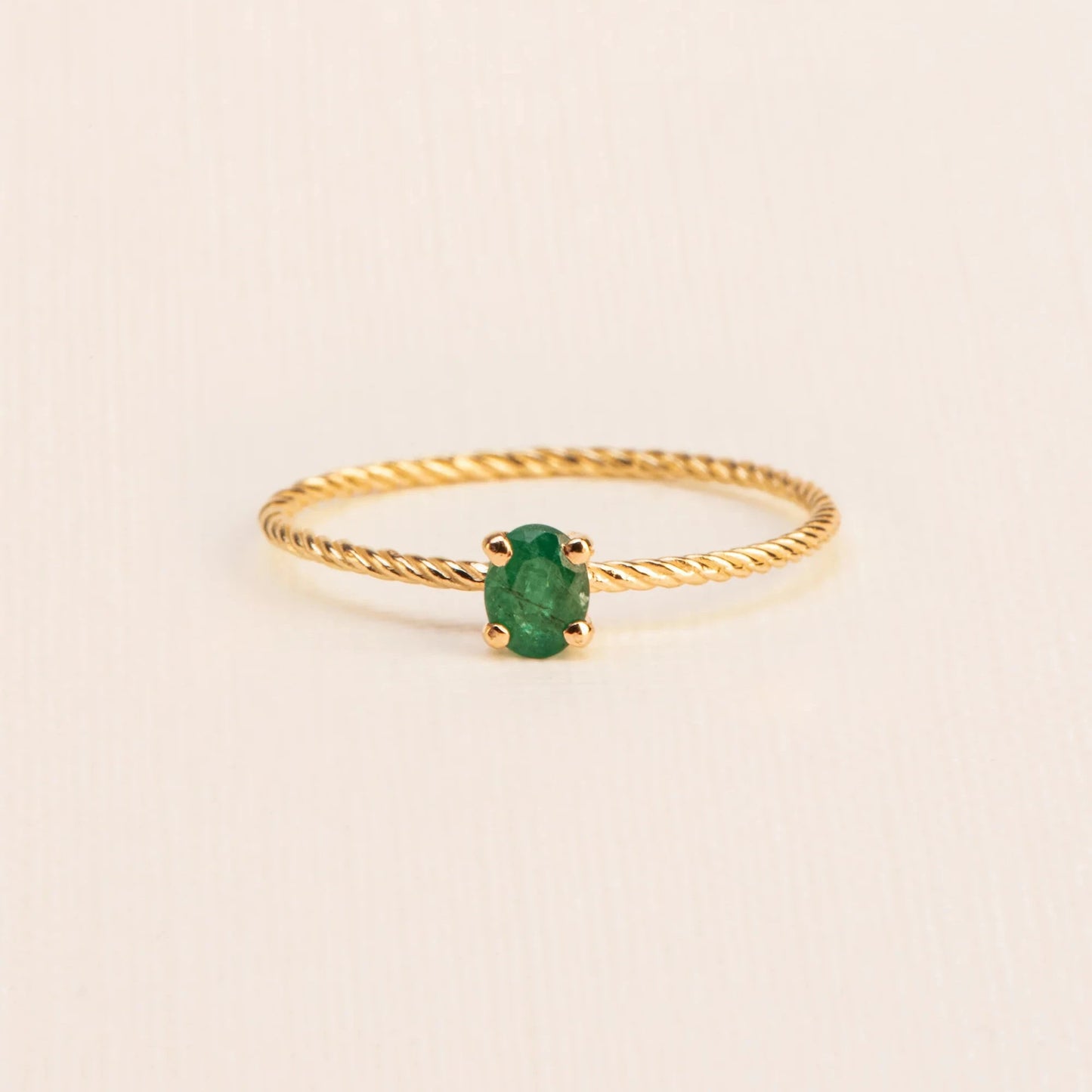 18kt Gold Twisted Ring With Emerald