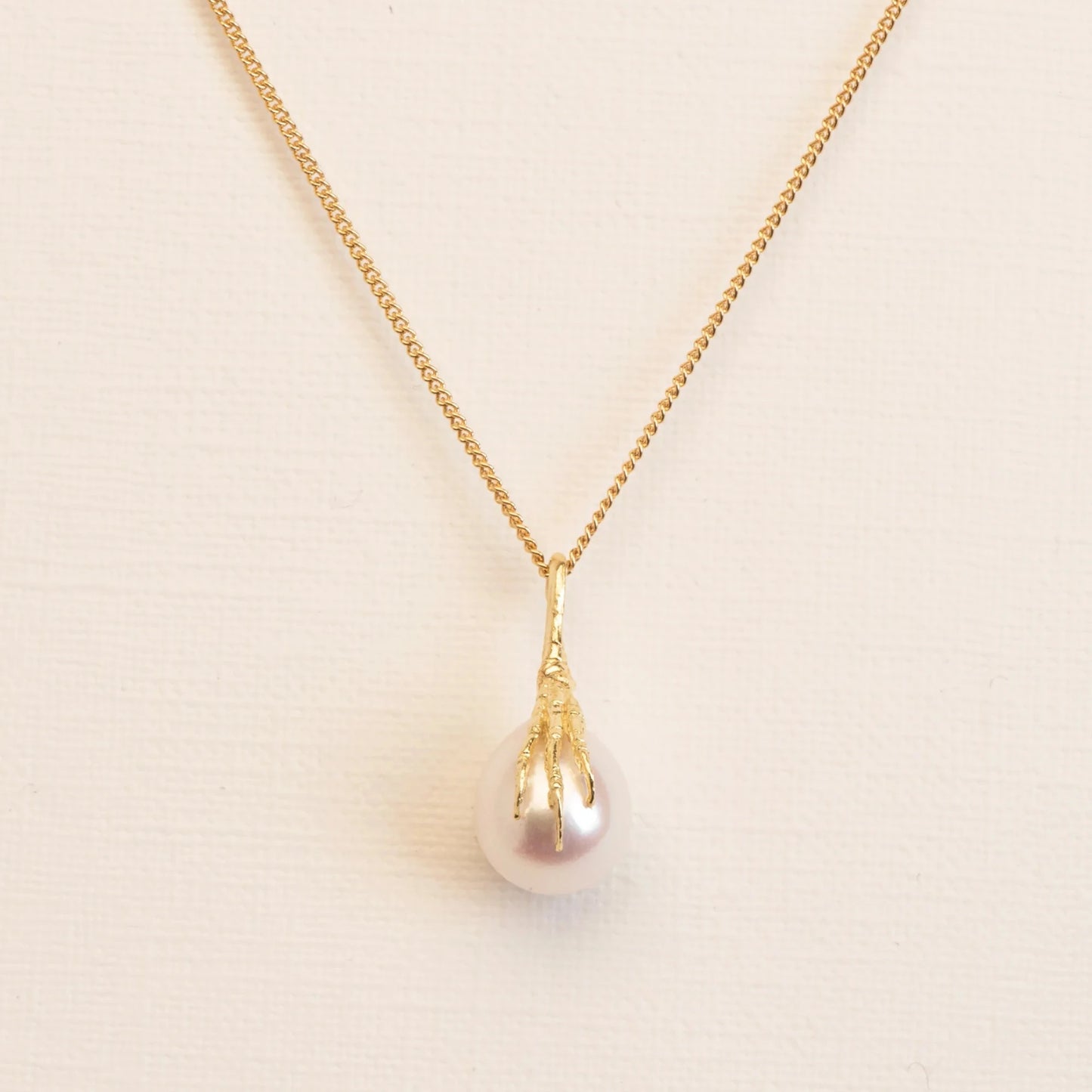 18kt Yellow Gold Necklace Clasped Pearl