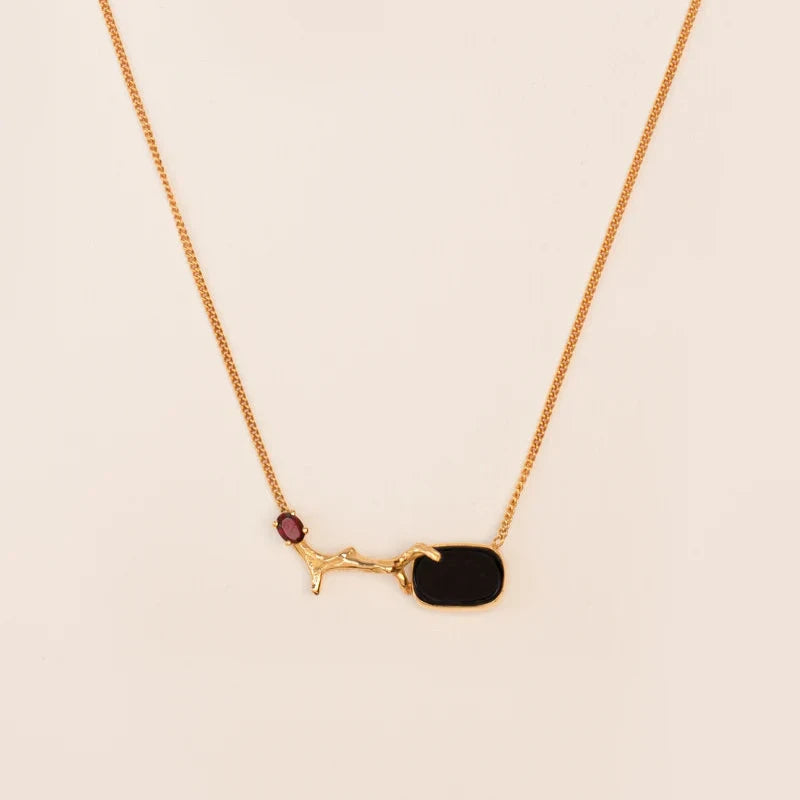 18kt Yellow Gold Necklace With Blue Tiger Eye, Garnet & Pearl